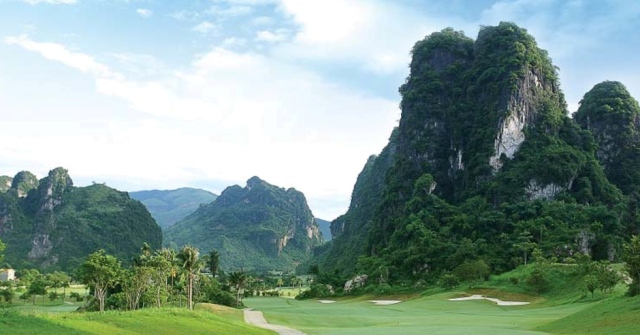 Lương Sơn thơ mộng với sự đan xen của núi đồi, khe suối và các hồ tự nhiên, nhân tạo